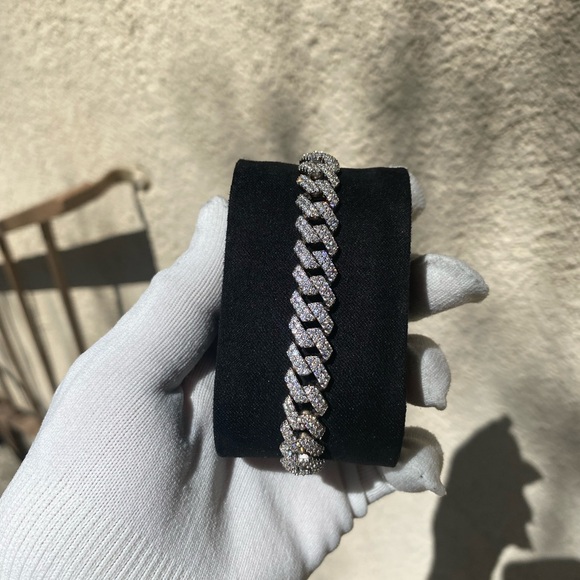Diamond-Cut Cuban Link Bracelet - Silver Tone